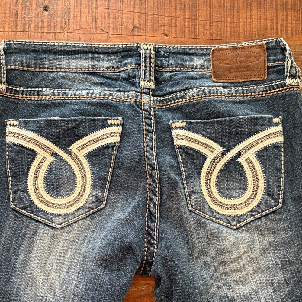 Silver Jeans Women's Blue Boot Cut Jeans with White Embroidery
